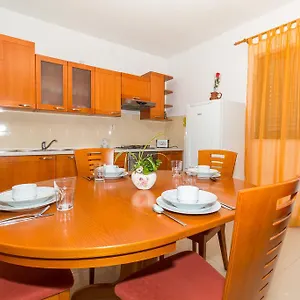 Ana Apartmán Biograd Na Moru